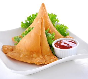 SAMOSA REGULAR PER PC WITH MINT & TAMARIND CHUTNEYS